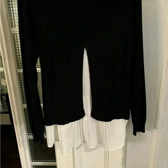 Milano women’s black wool blend sweater with layered white ruffles sz M - Picture 5 of 11